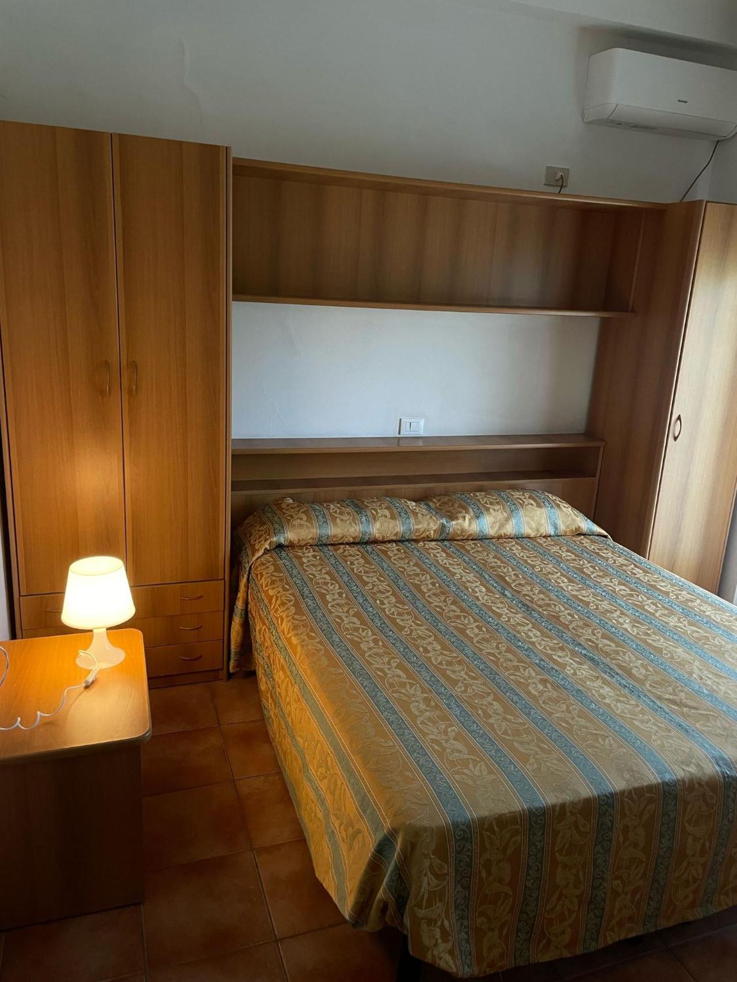 Hotel Zeus Lido di Classe Buitenkant foto